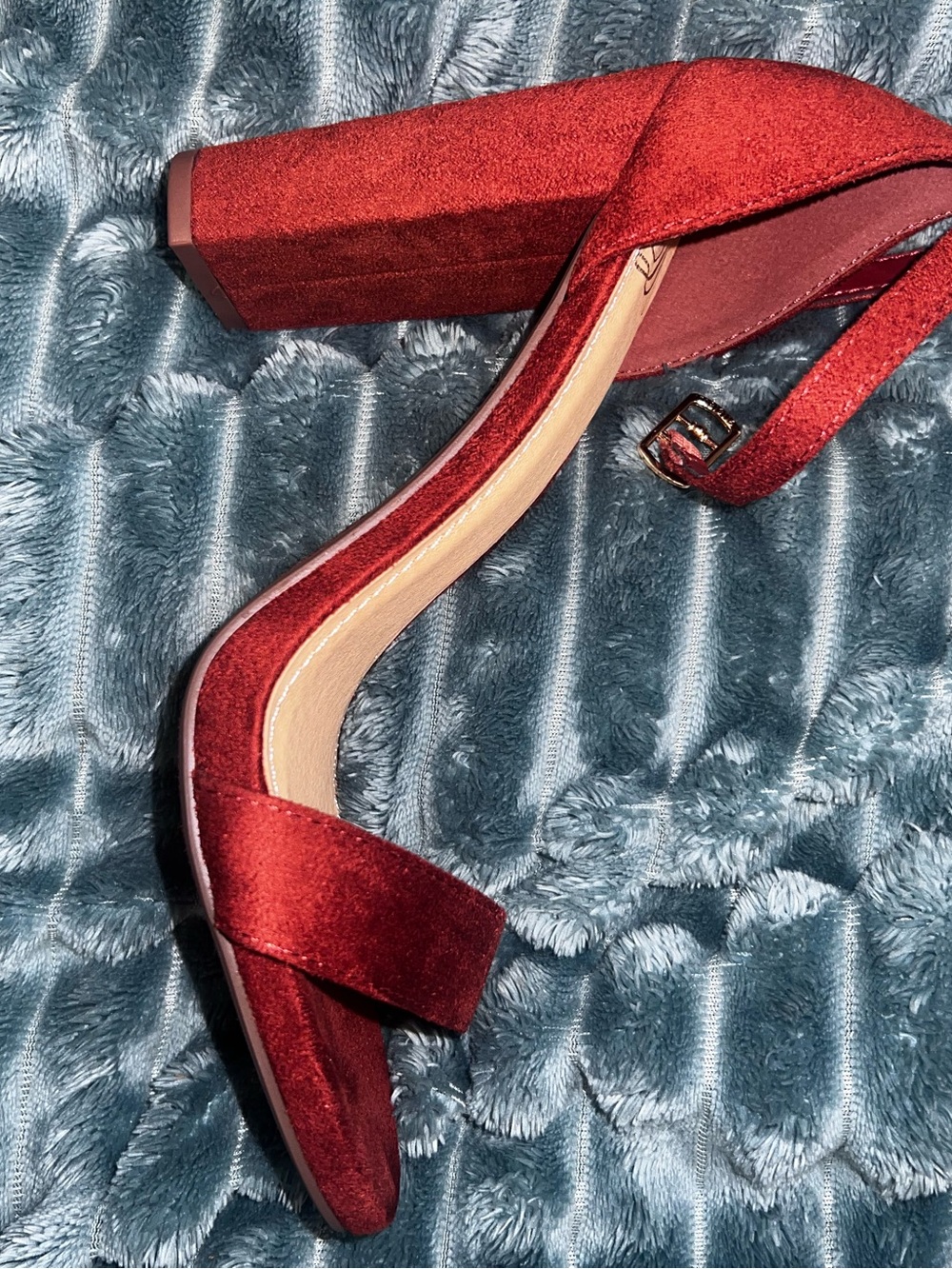 VINCE CAMUTO Red Burgundy Block Heel Ankle Strap Sandals 38 8 - Picture 10 of 14
